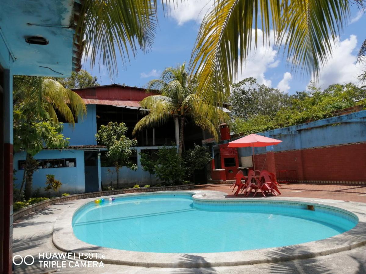 Poseidon Guest House Iquitos Extérieur photo